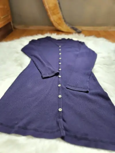 Vestido morado de punto para mujer - miniatura 2