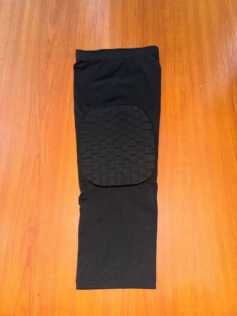 Rodillera Negra estilo NBA - 1