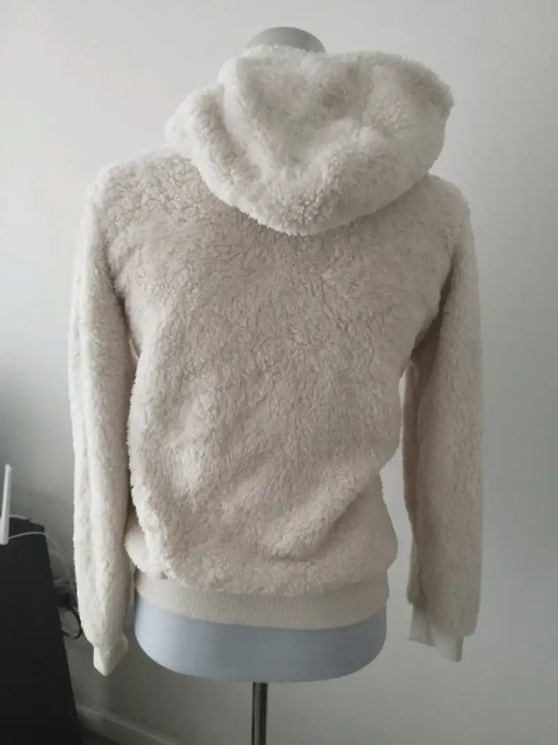Chaqueta de felpa con capucha beige - 2
