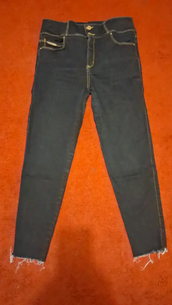 Jeans pitillo azul oscuro para mujer. Studio F - 1