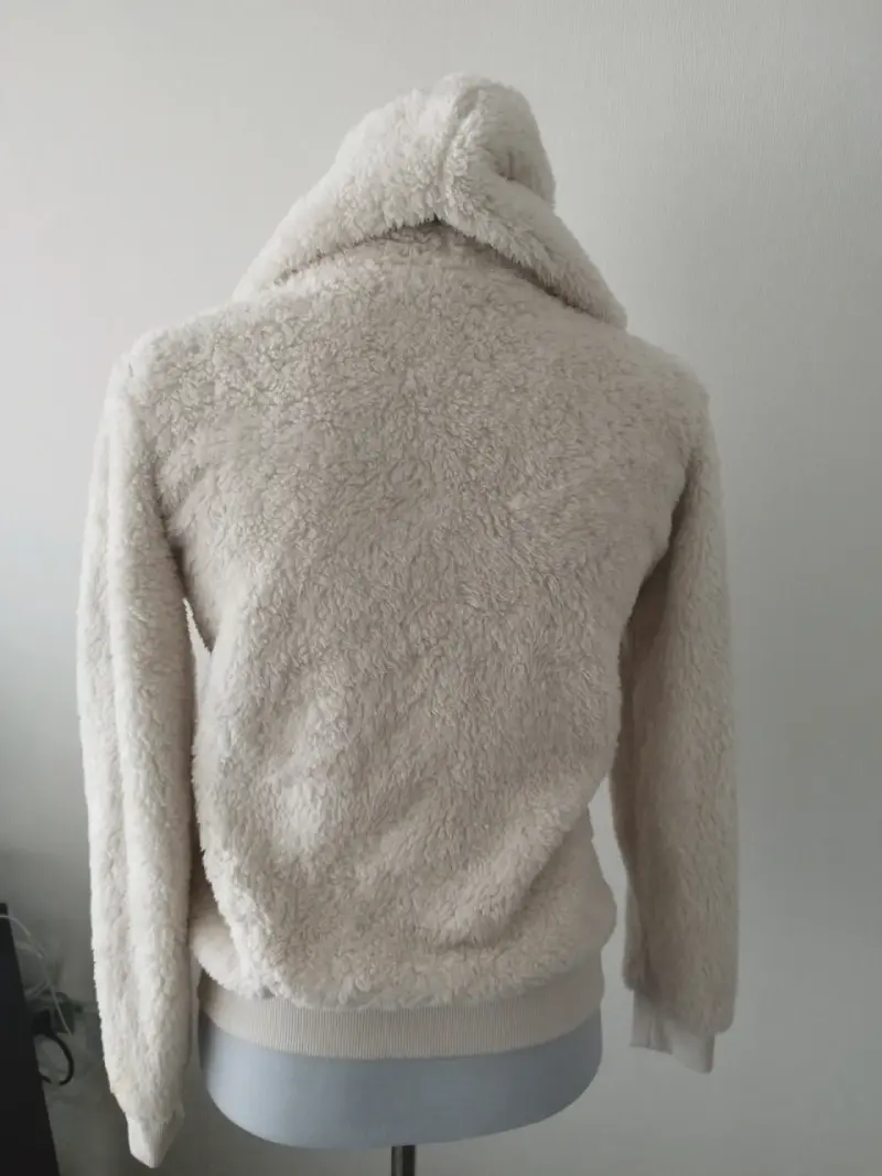 Chaqueta de felpa con capucha beige - 3