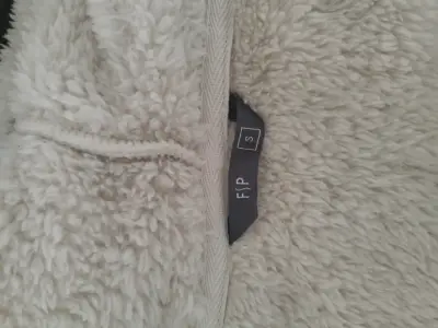 Chaqueta de felpa con capucha beige - miniatura 4