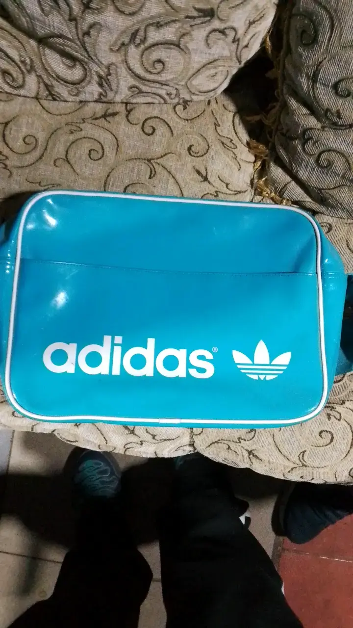 Bolso deportivo Adidas azul retro - 1