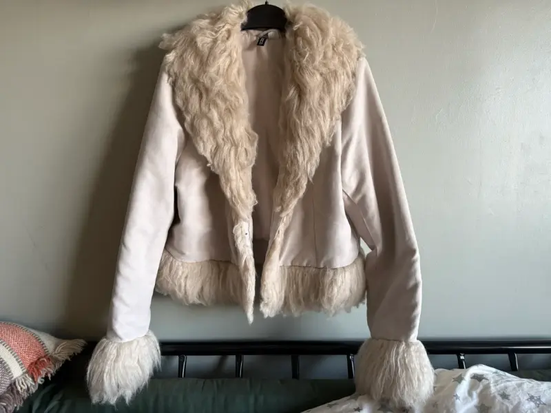 Chaqueta de piel sintética beige - 1