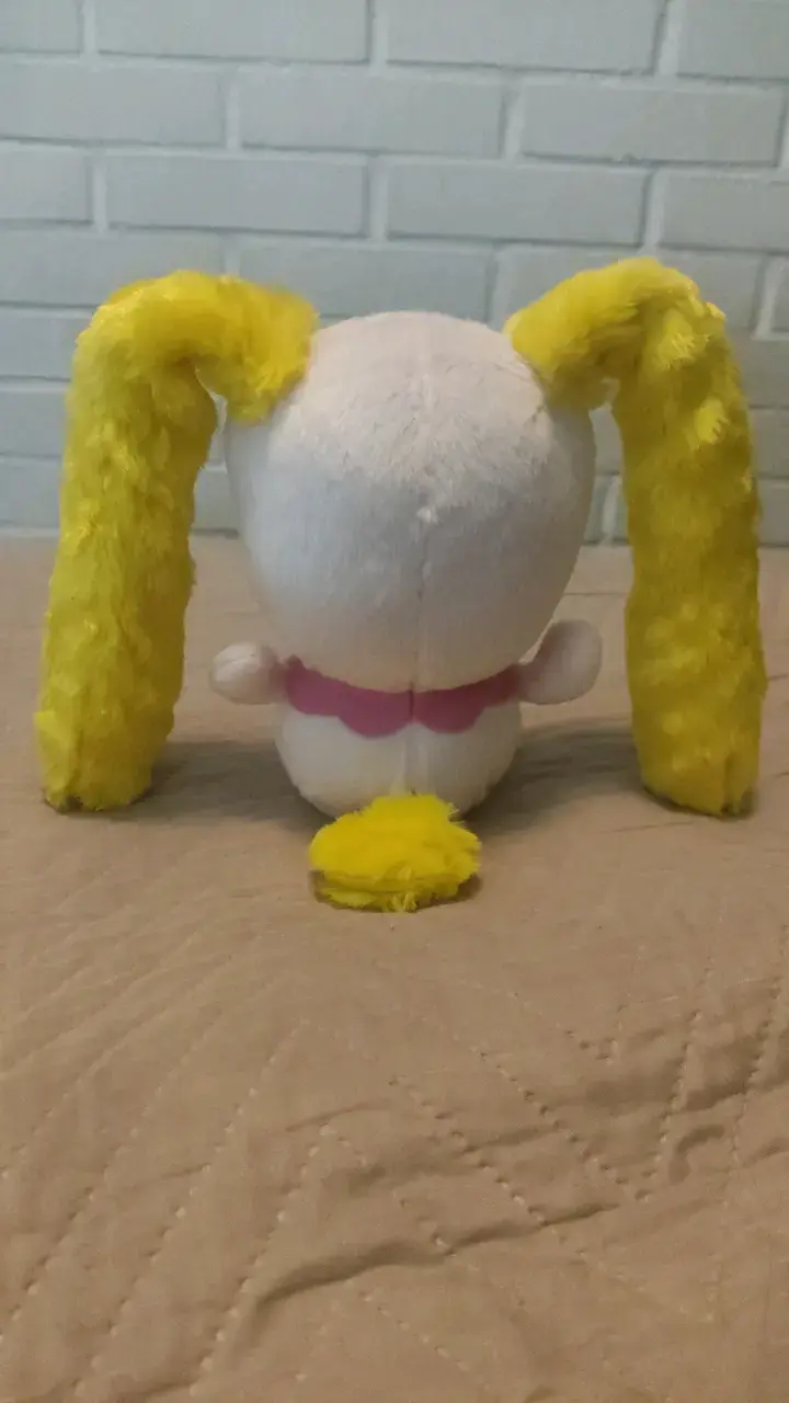 Peluche de personaje con orejas largas - 2