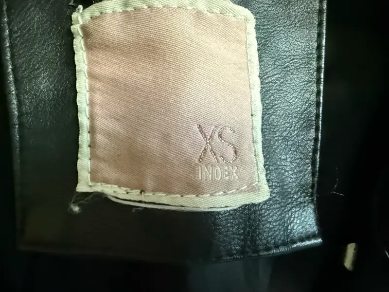 Chaqueta de cuero estilo punk con bordados - 3
