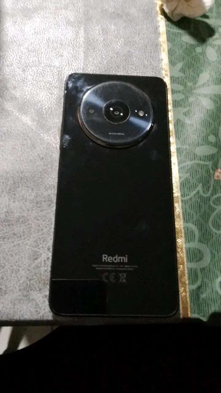 Smartphone con pantalla dañada para repuestos - 3