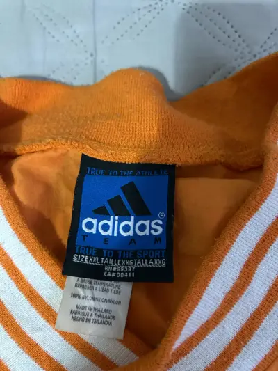 Chaqueta adidas naranja para hombre - miniatura 2