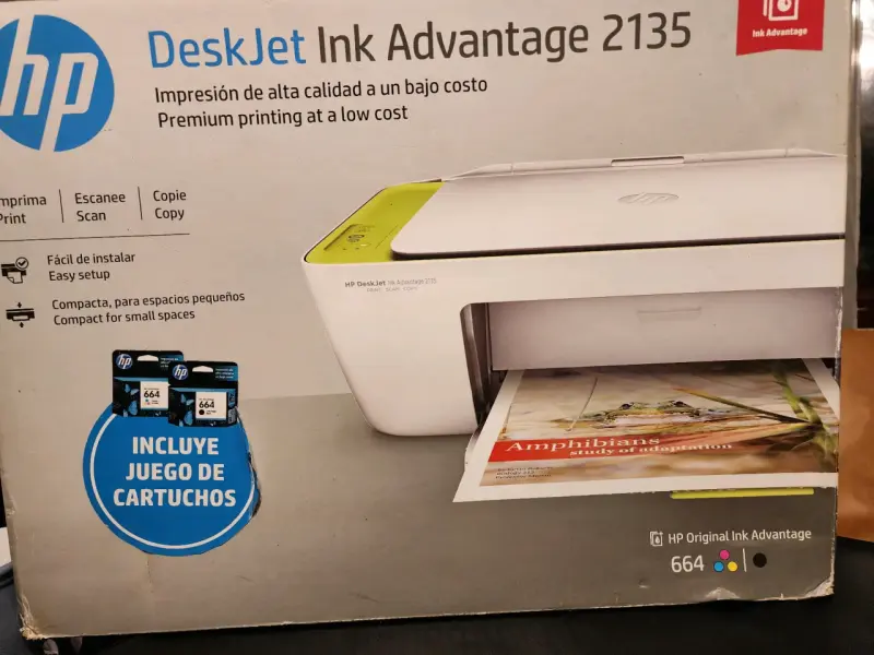 Impresora HP DeskJet Ink Advantage 2135 con cartuchos incluidos - 1