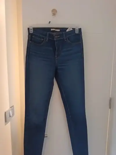 Jeans azul oscuro para mujer de mezclilla - miniatura 2
