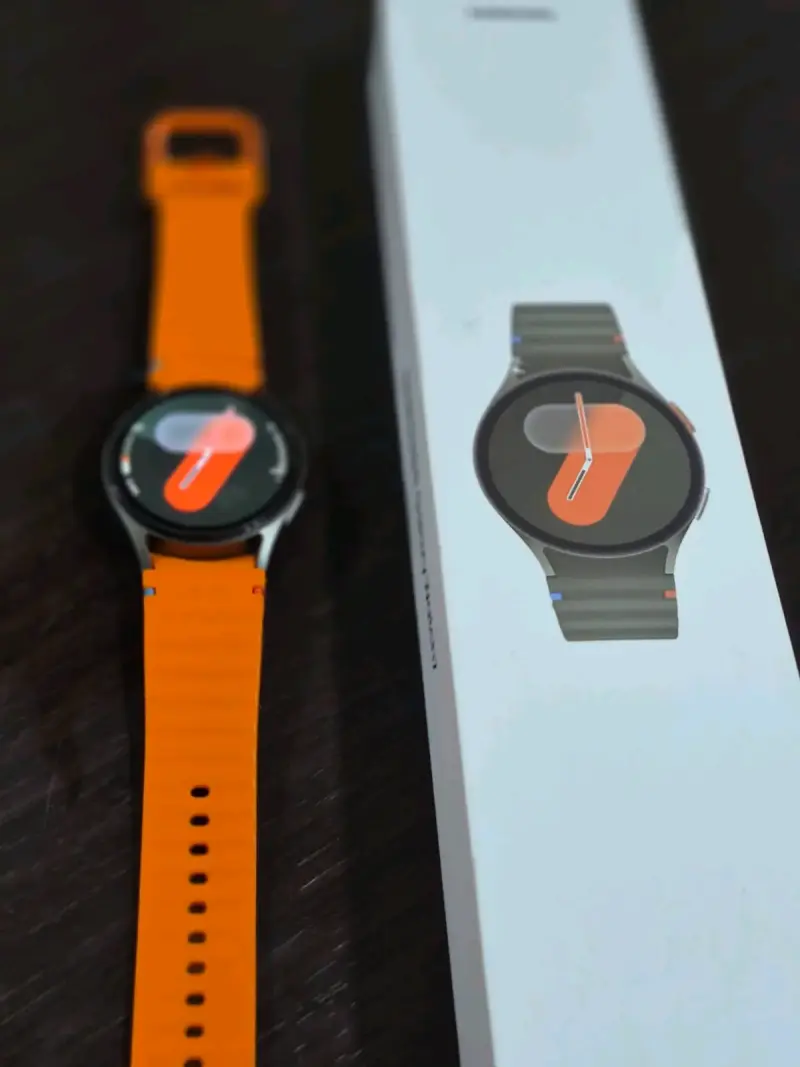 Samsung Galaxy Watch 7 con correas adicionales - 3