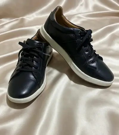Zapatillas de cuero negro para hombre - miniatura 3
