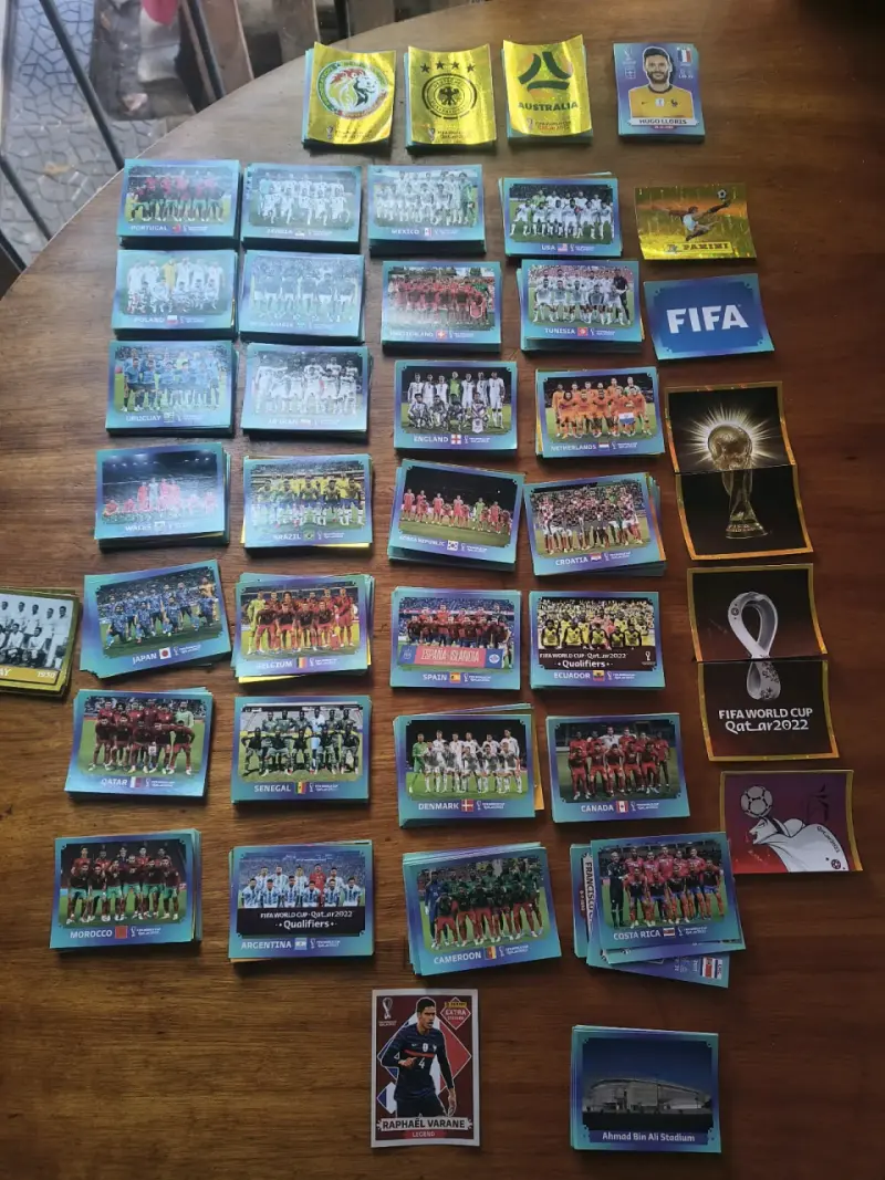 Colección de láminas del Mundial FIFA 2022 - 2