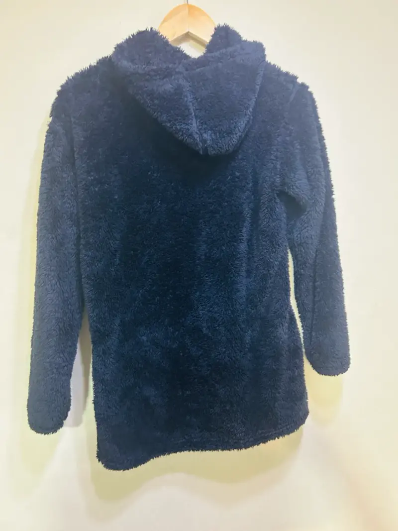 Abrigo de felpa azul con capucha para invierno - 2