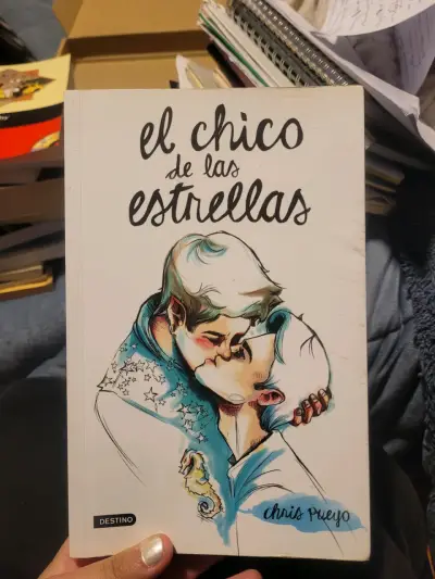 Libro 'El Chico de las Estrellas' de Chris Pueyo - miniatura 1