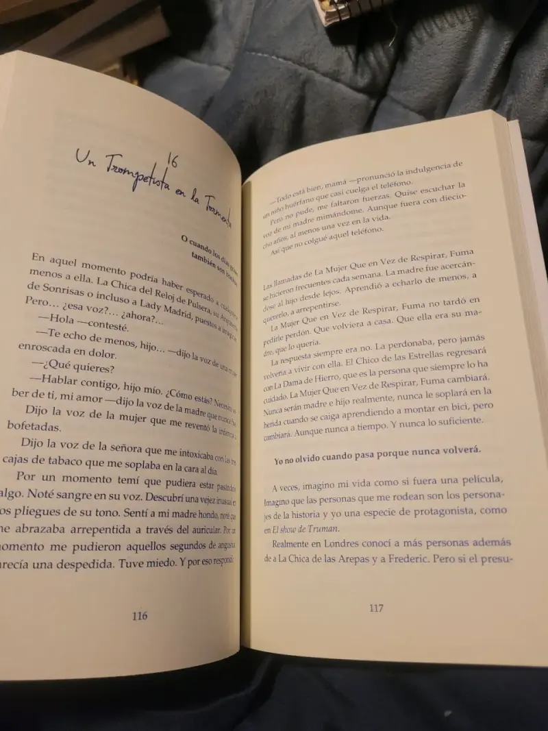 Libro 'El Chico de las Estrellas' de Chris Pueyo - 2