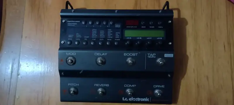 Pedalera multiefectos TC Electronic NOVA SYSTEM - 2