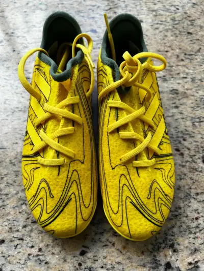 Zapatillas de fútbol amarillas para niños - miniatura 1