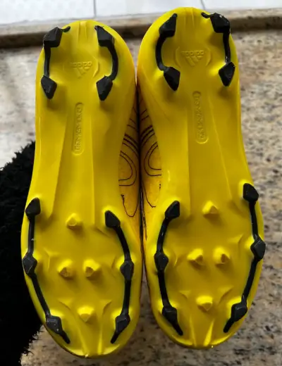 Zapatillas de fútbol amarillas para niños - miniatura 3