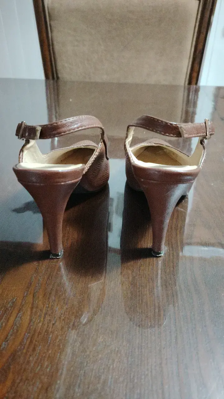 Zapatos de tacón alto marrones elegantes - 4