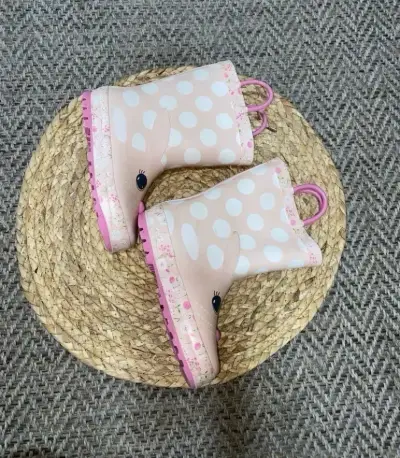 Botas de lluvia infantiles rosadas con diseño de conejito - miniatura 3