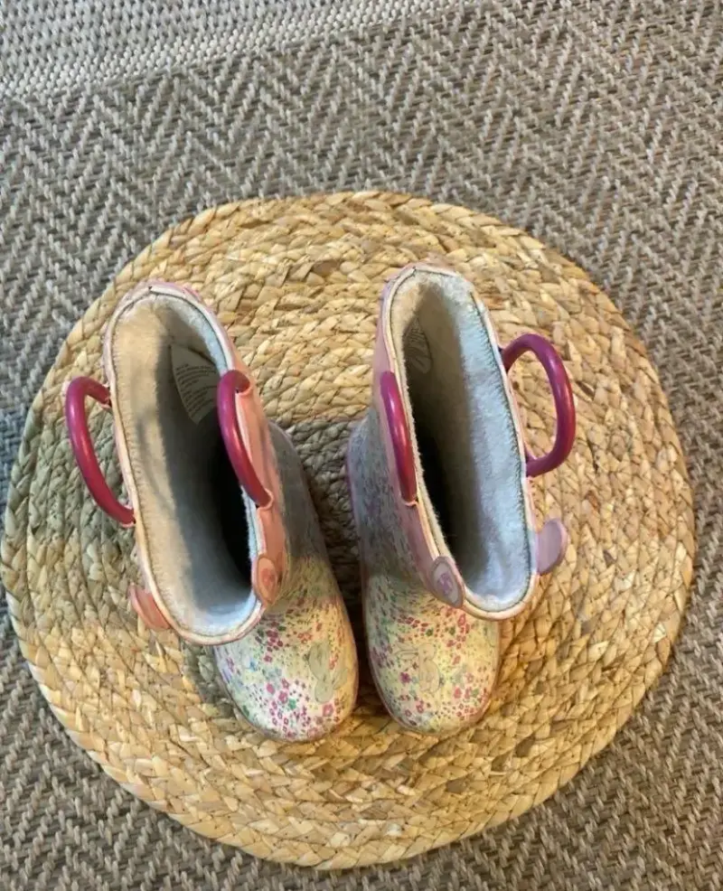 Botas de lluvia infantiles con diseño floral - 2
