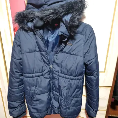 Chaqueta acolchada escolar para niña. - miniatura 1