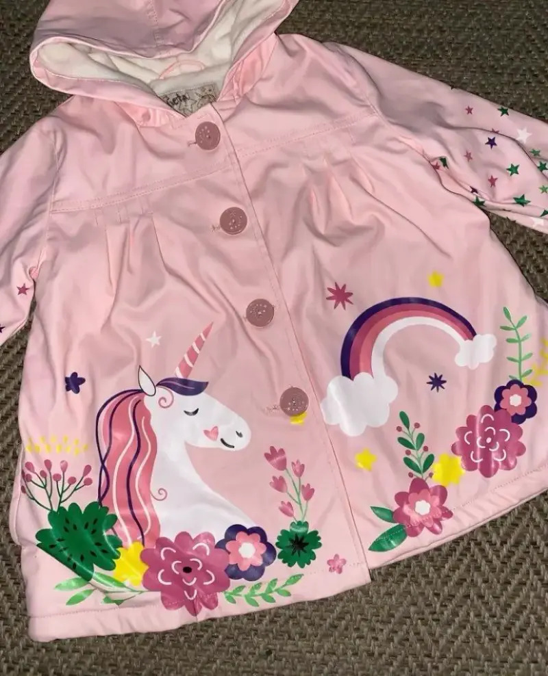 Abrigo infantil rosa con unicornio y arcoíris - 5