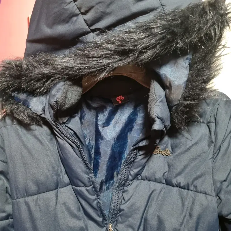 Chaqueta acolchada escolar para niña. - 3