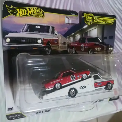 Set de autos Hot Wheels Premium Team Transport - miniatura 1