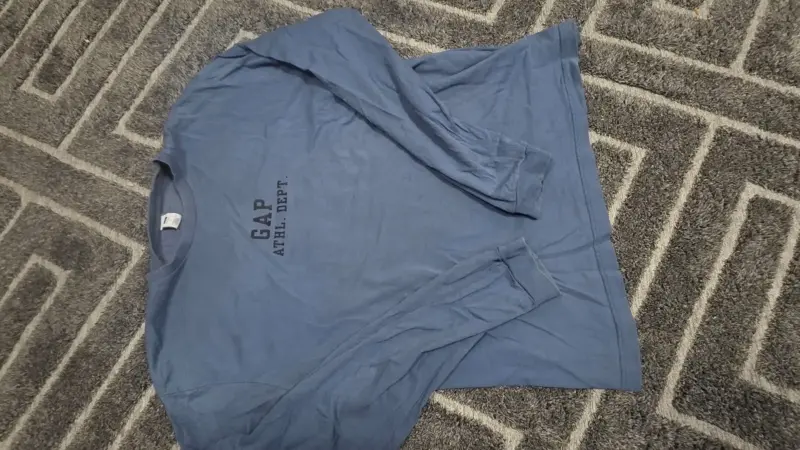 Polera manga larga azul GAP para hombre - 1