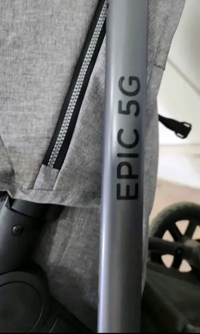 Coche de bebé gris epic 05 - miniatura 3