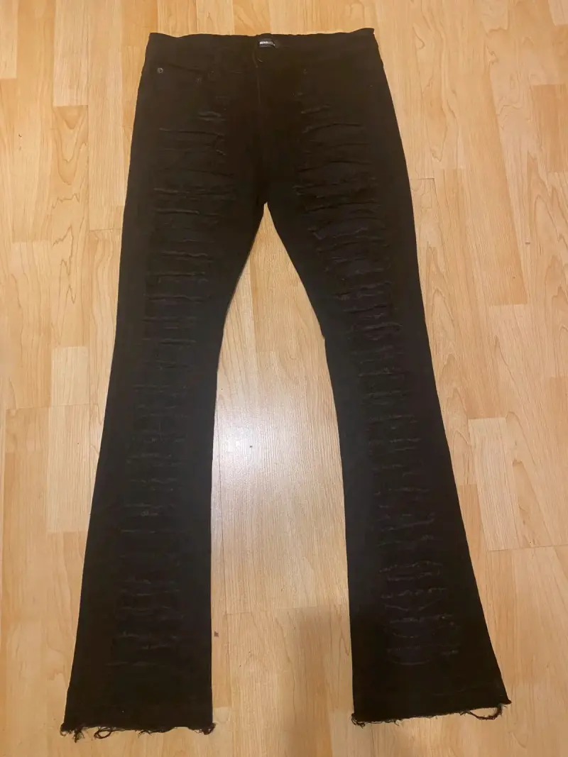 Jeans negros estilo flared marca nova - 1