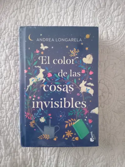 Libro 'El color de las cosas invisibles' de Andrea Longarela - miniatura 1