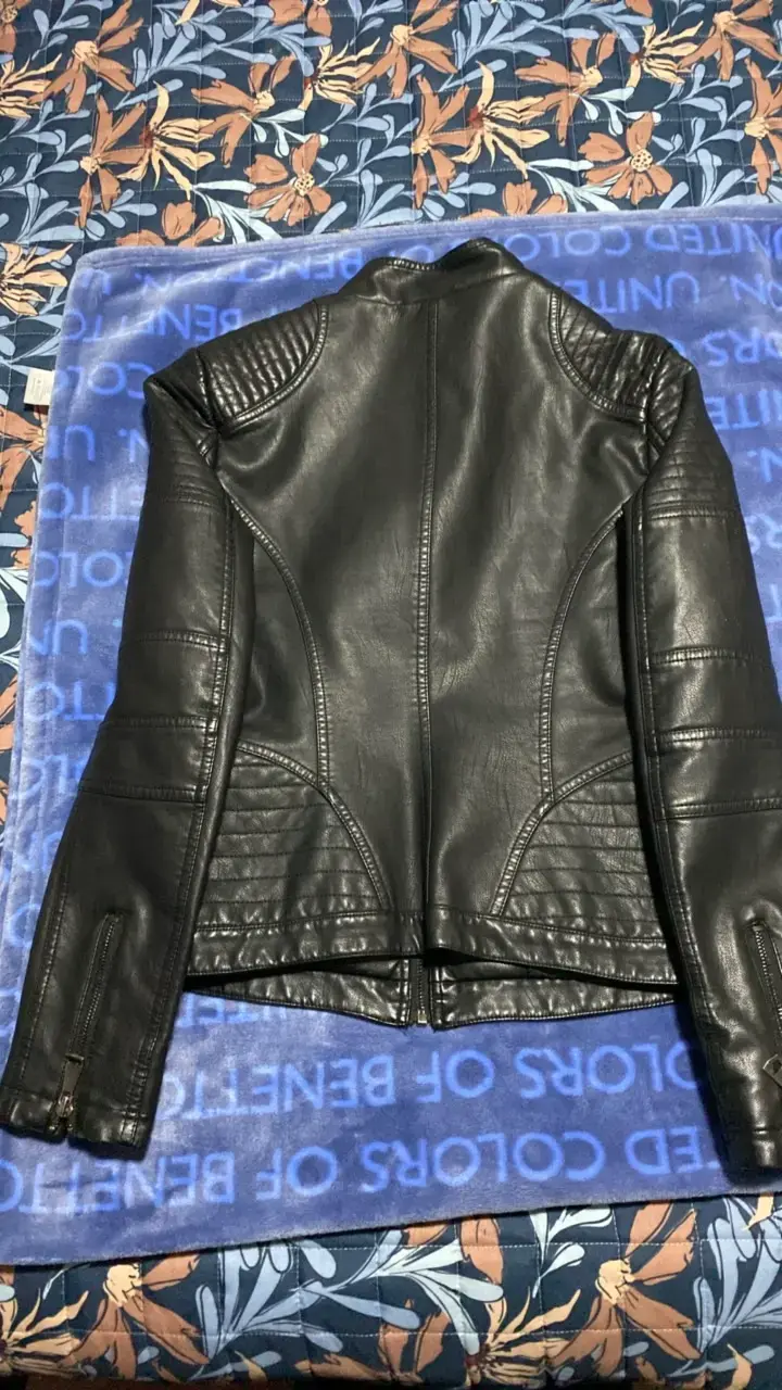 Chaqueta de cuero negra para mujer - 2
