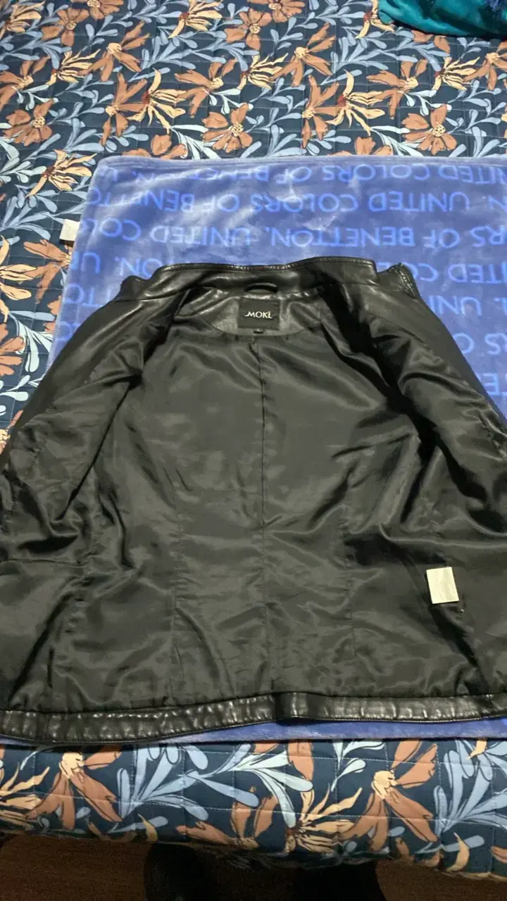 Chaqueta de cuero negra para mujer - 4