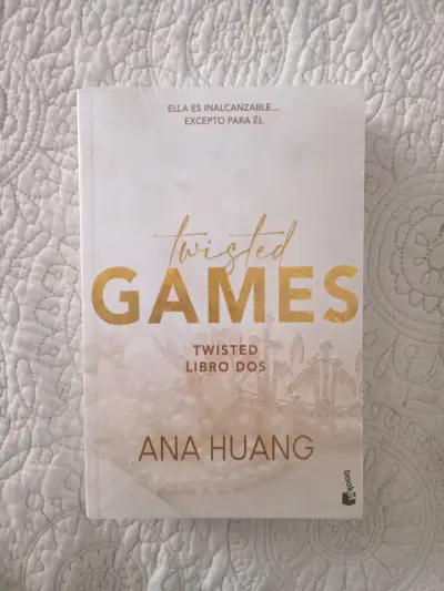Libro 'Twisted Games' de Ana Huang - Romance Contemporáneo - miniatura 1