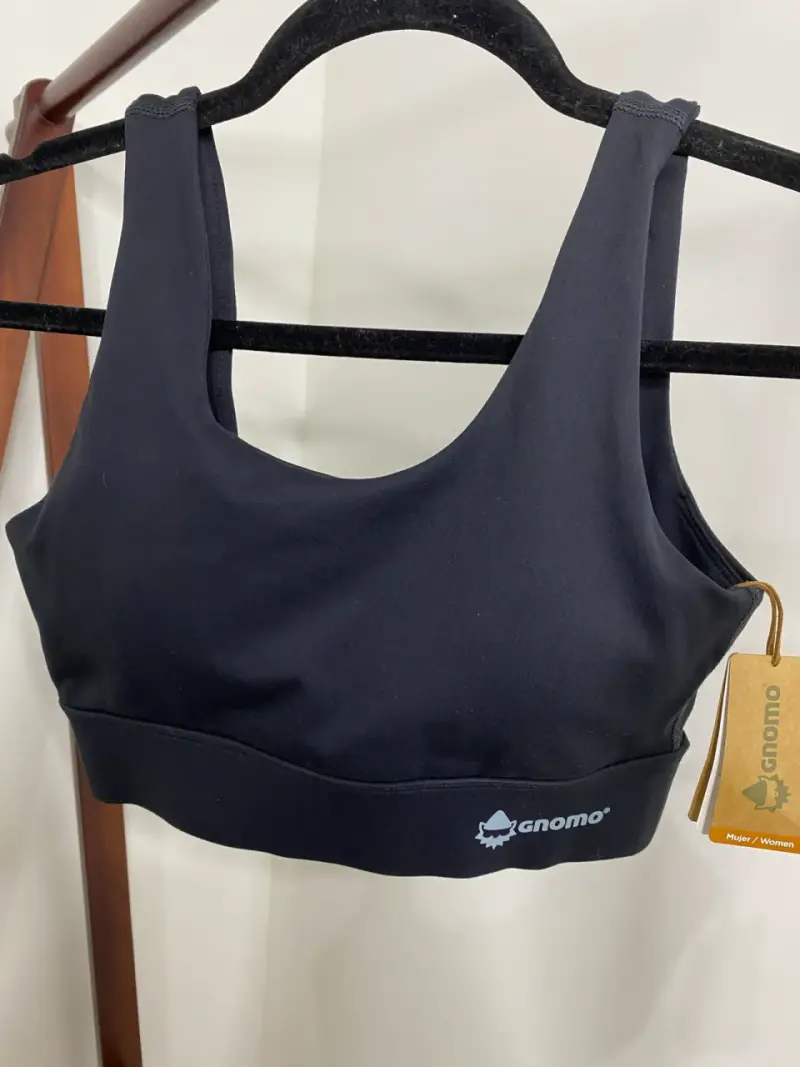Top deportivo negro para mujer Gnomo - 1