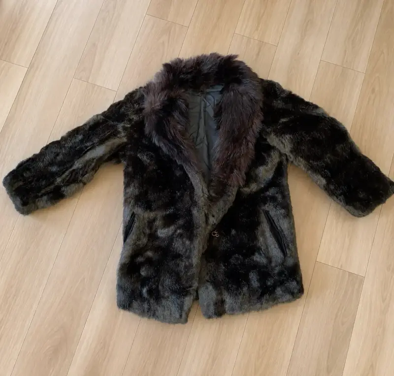 Abrigo de Pelo Sintético Talla S/M - 1