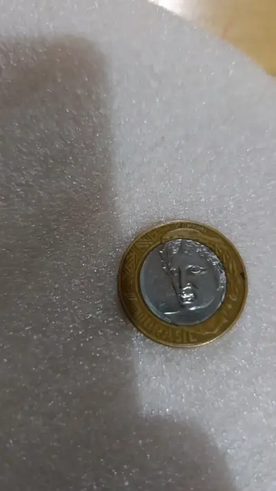 Moneda un real de brasil - miniatura 4