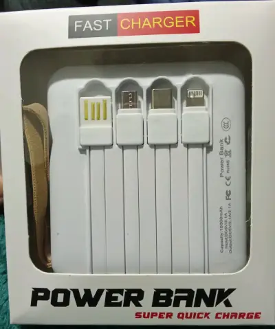 Cargador portátil con cables integrados y pantalla LED - miniatura 2