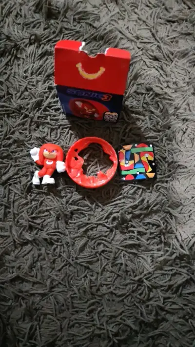 Figura de knuckels de McDonald's - miniatura 2