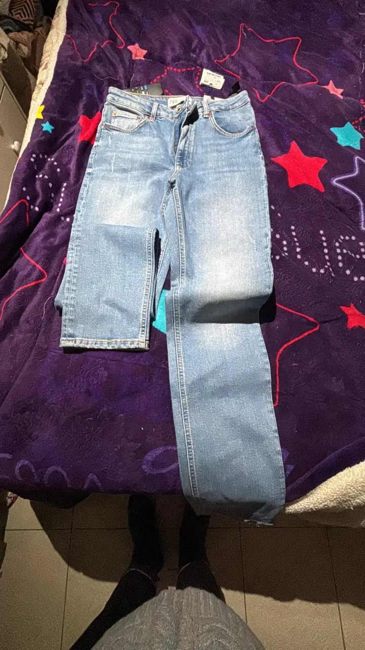 Jeans azul claro Zara para mujer - 2