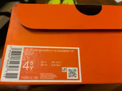 Zapatillas de fútbol Nike amarillas sin cordones - miniatura 3