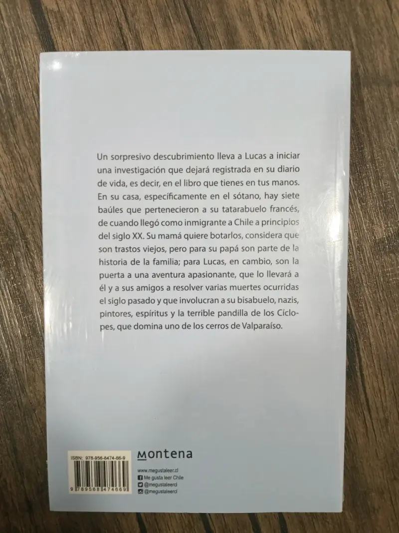 Libro 'Lucas y el secreto del abuelo' de Roberto Ampuero - 2