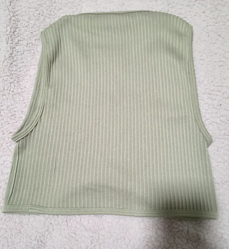 Top corto sin mangas color beige para mujer - 3