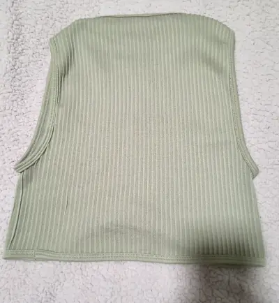 Top corto sin mangas color beige  para mujer - miniatura 3