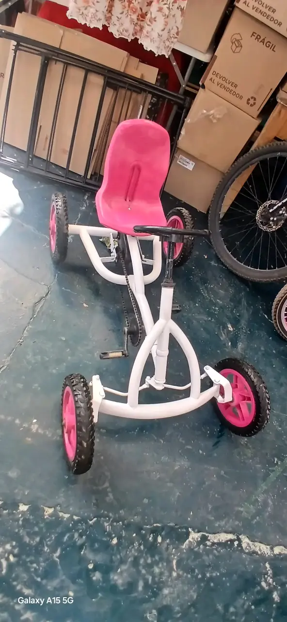 Kart a pedales para niños color rojo - 3