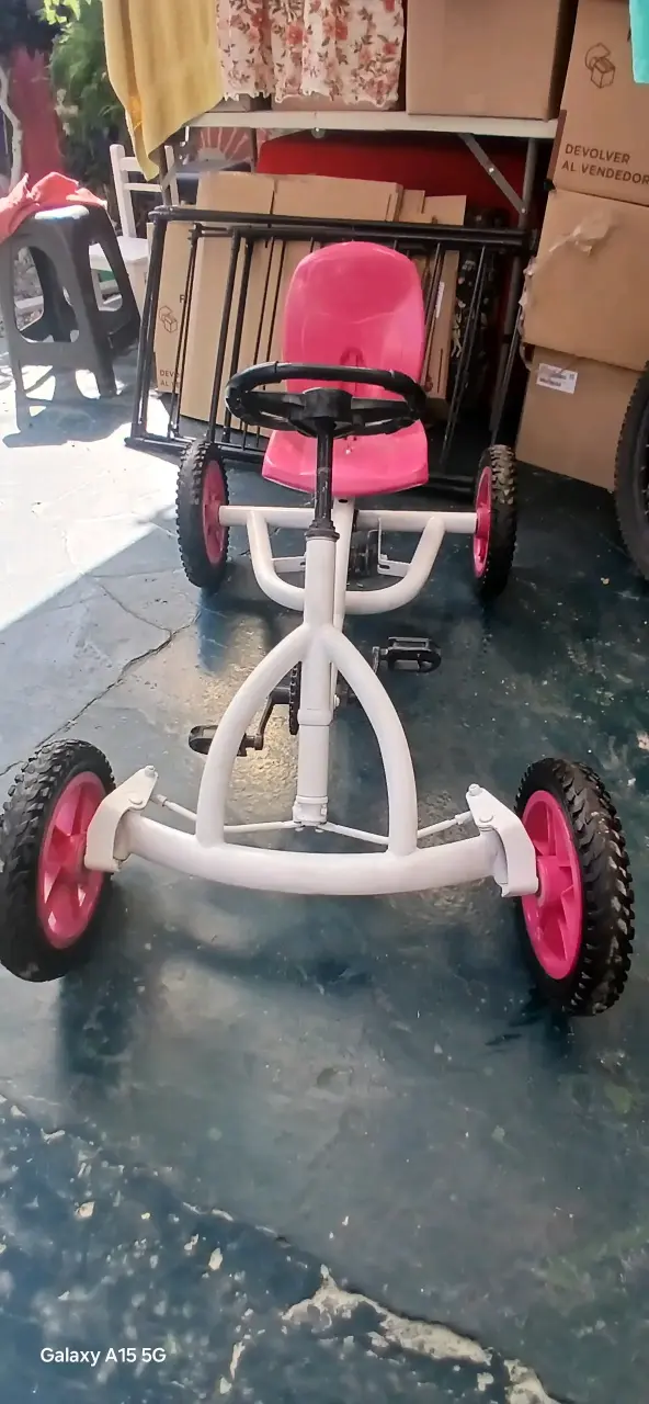 Kart a pedales para niños color rojo - 4