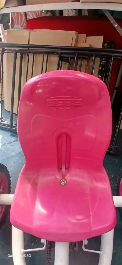 Kart a pedales para niños color rojo - miniatura 6